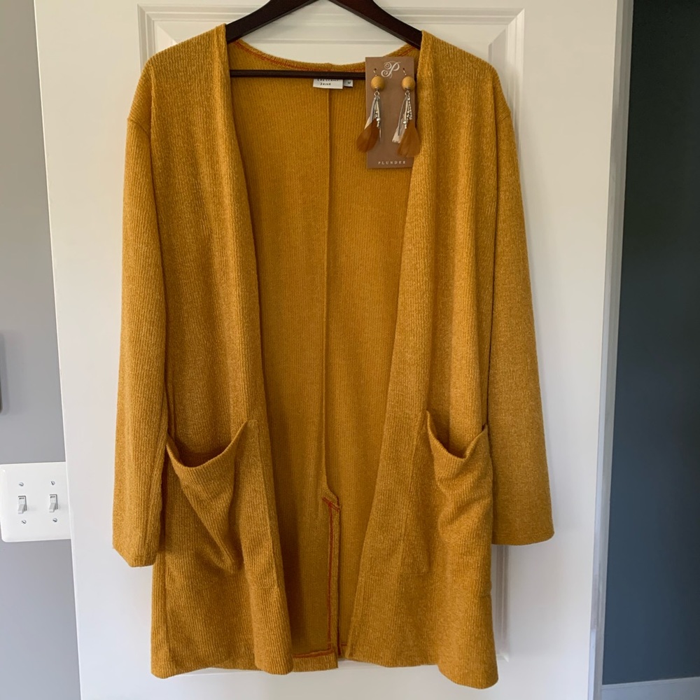 Crescent Drive Cardi-G & Earrings, NEW